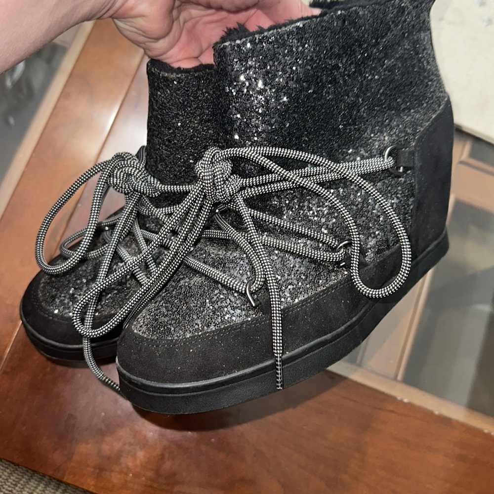 Juicy Couture Mareen Black glitter and suede bling boots, fur lined wedge boot